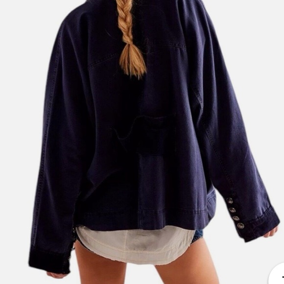 WE THE FREE VIVA SURPLUS JACKET IN STARLESS SKY SIZE SMALL FITS MORE LIKE A MED - Picture 2 of 3